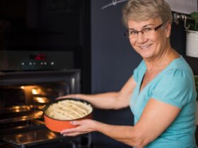 Quanto tempo o bolo fica no forno a 180 graus