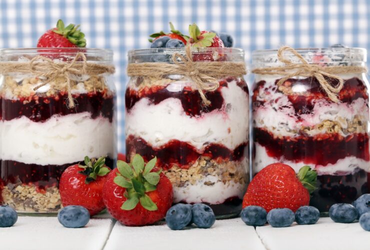 Verrine de Frutas Vermelhas Fácil e Refrescante