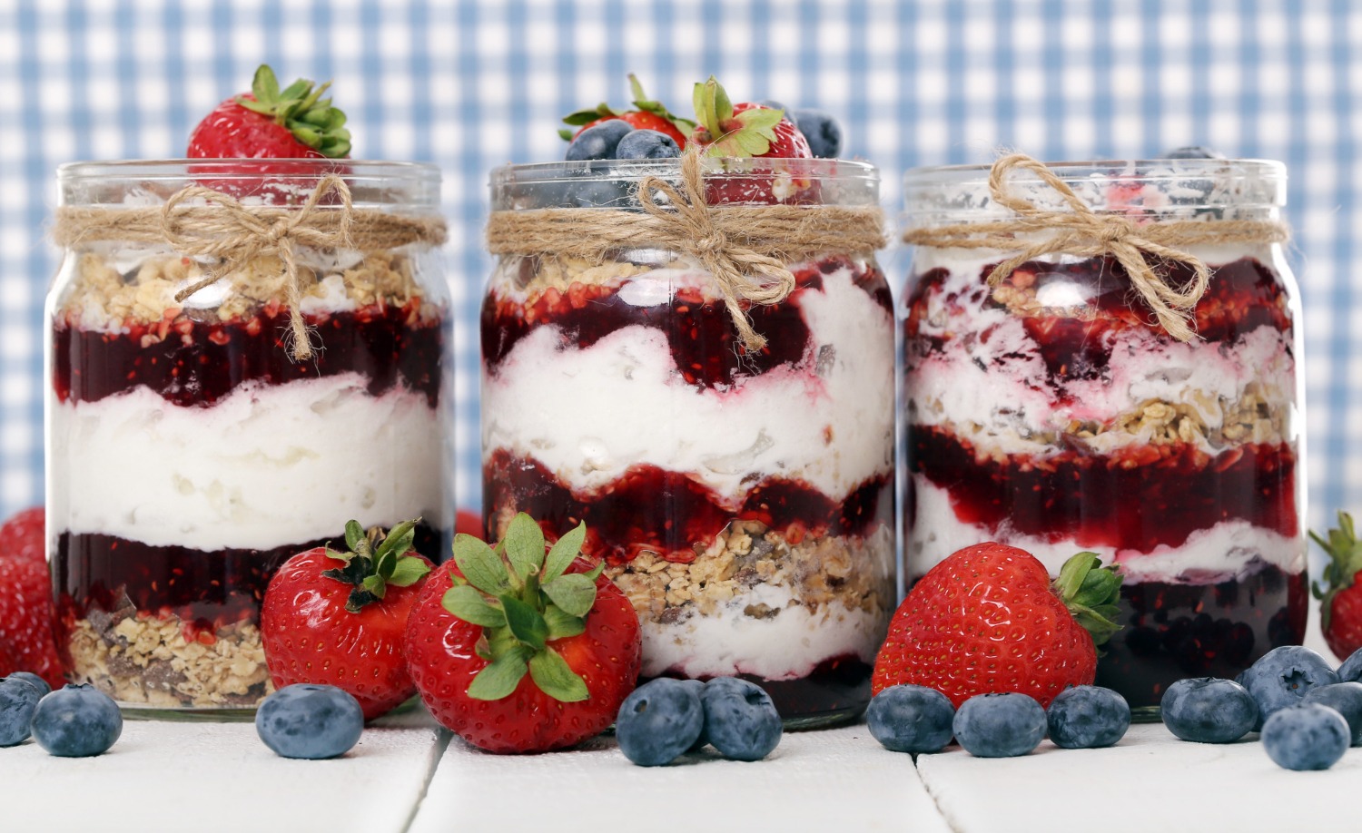 Verrine de Frutas Vermelhas Fácil e Refrescante