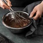 Como Fazer Cobertura para Bolo de cenoura ou chocolate com Leite Condensado e Nescau